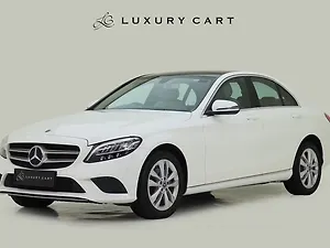 Second Hand मर्सिडीज़ बेंज़ सी-क्लास c 220d प्रोग्रेसिव [2018-2019] in दिल्ली